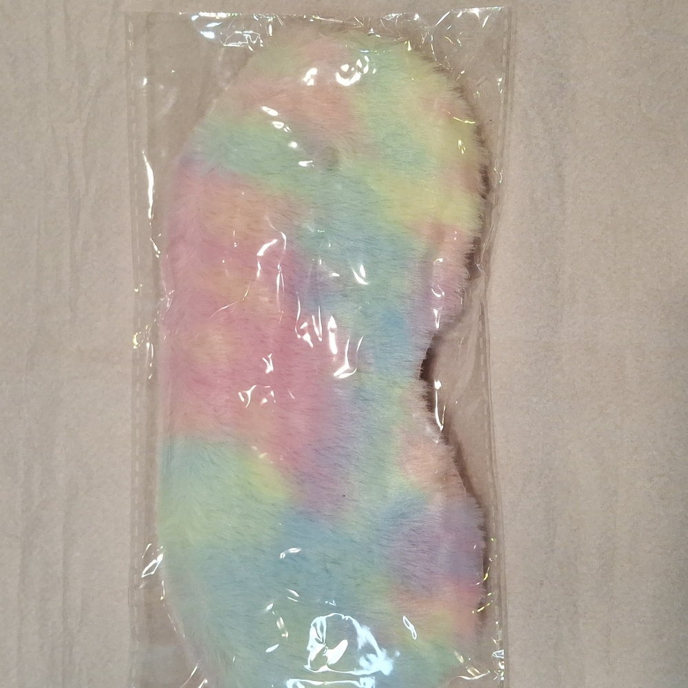 Colorful Makeup Sponge & Accessory Set - Picture 3 of 5